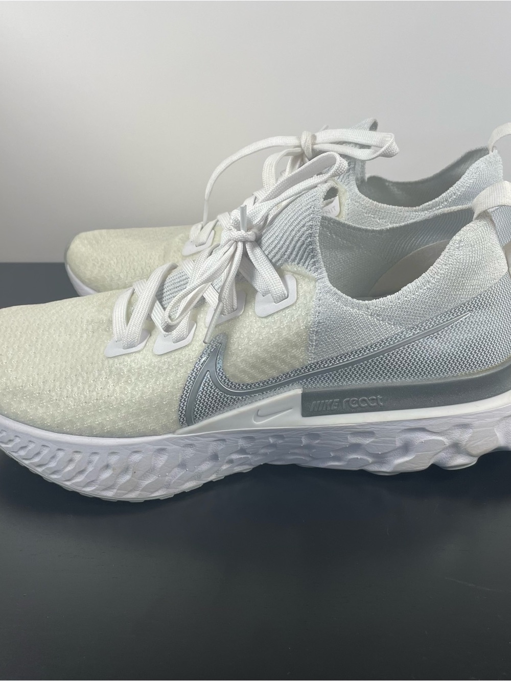 Nike Women's White&Silver React Infinity Run Flyknit Size11